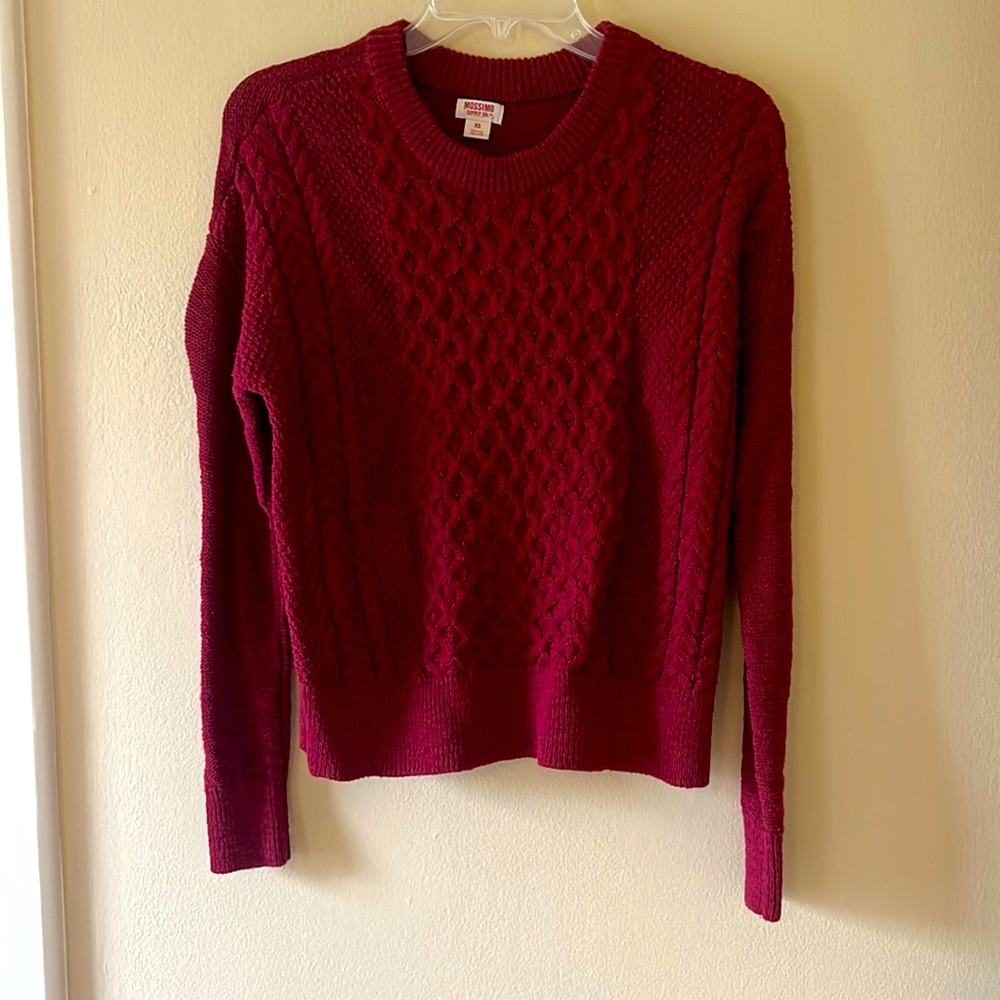 Mossimo burgundy sweater